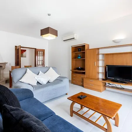 Im On Padme's Place Apartman *